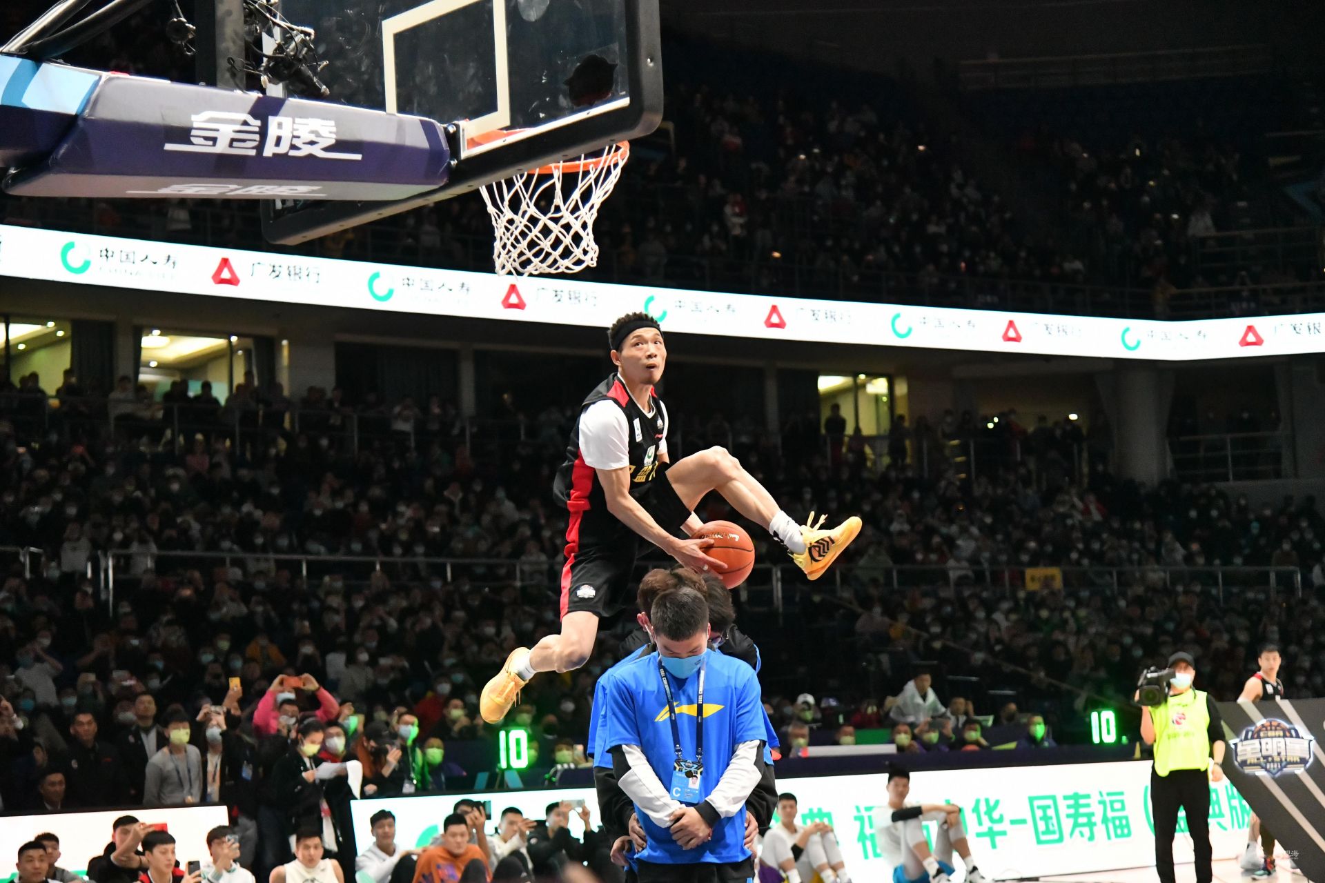 的赛程博弈 的赛程博弈